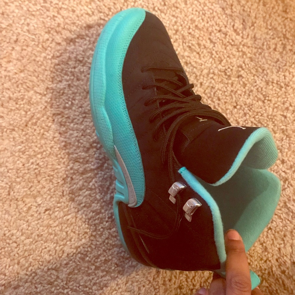 Jordan’s 12s Jade Blue size 7kids